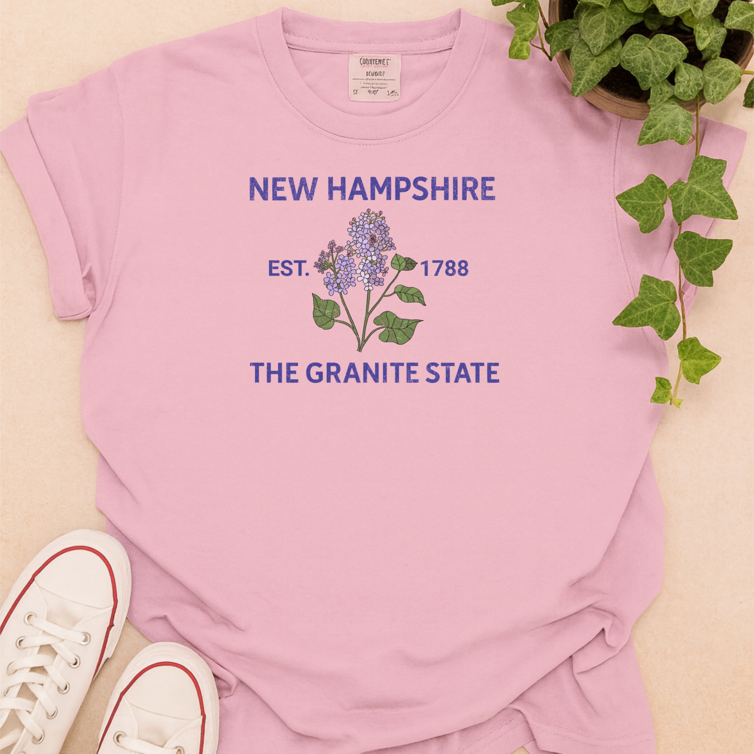 New Hampshire State Flower Purple Lilac Comfort Colors Souvenir T-Shirt