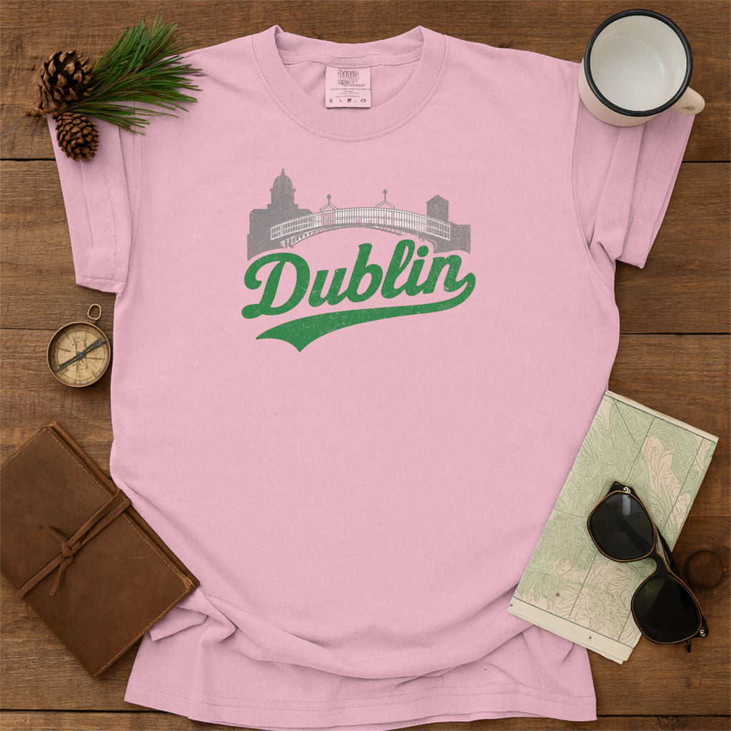 Dublin Ireland Skyline with Retro Swoosh Comfort Colors Souvenir T-Shirt