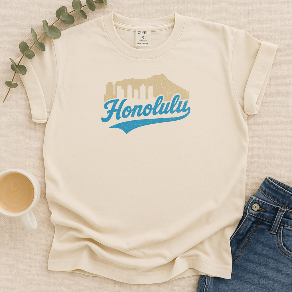 Honolulu Hawaii Skyline with Retro Swoosh Comfort Colors Souvenir T-Shirt
