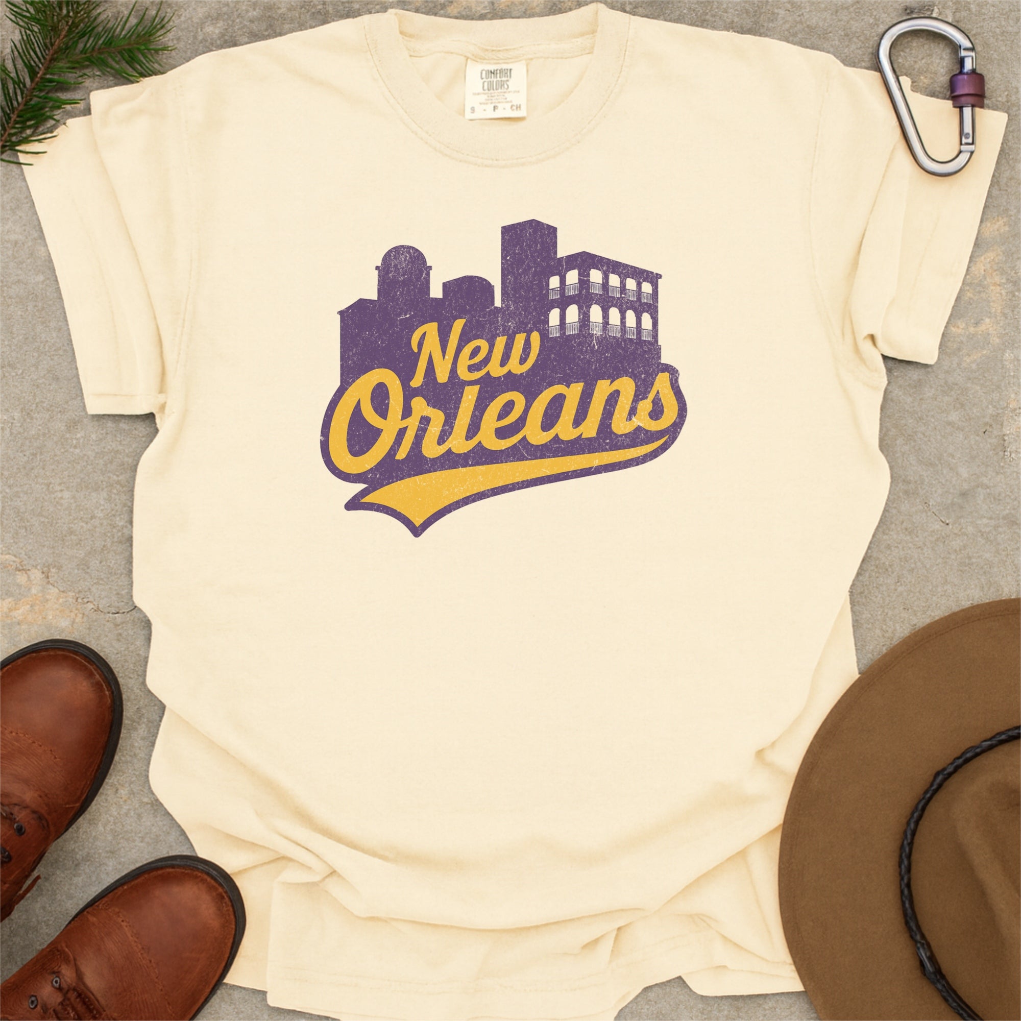 New Orleans Skyline with Retro Swoosh Comfort Colors Souvenir T-Shirt