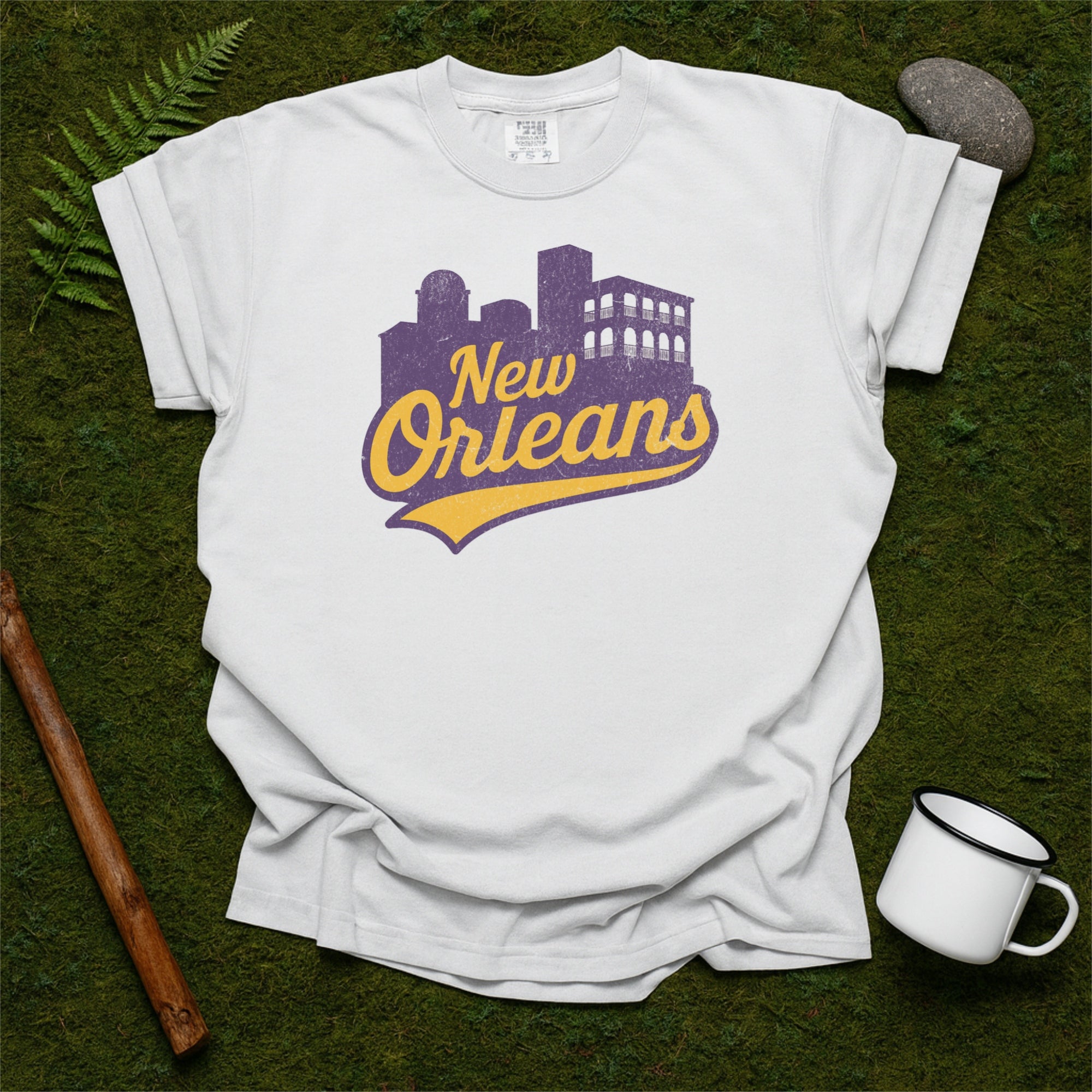 New Orleans Skyline with Retro Swoosh Comfort Colors Souvenir T-Shirt